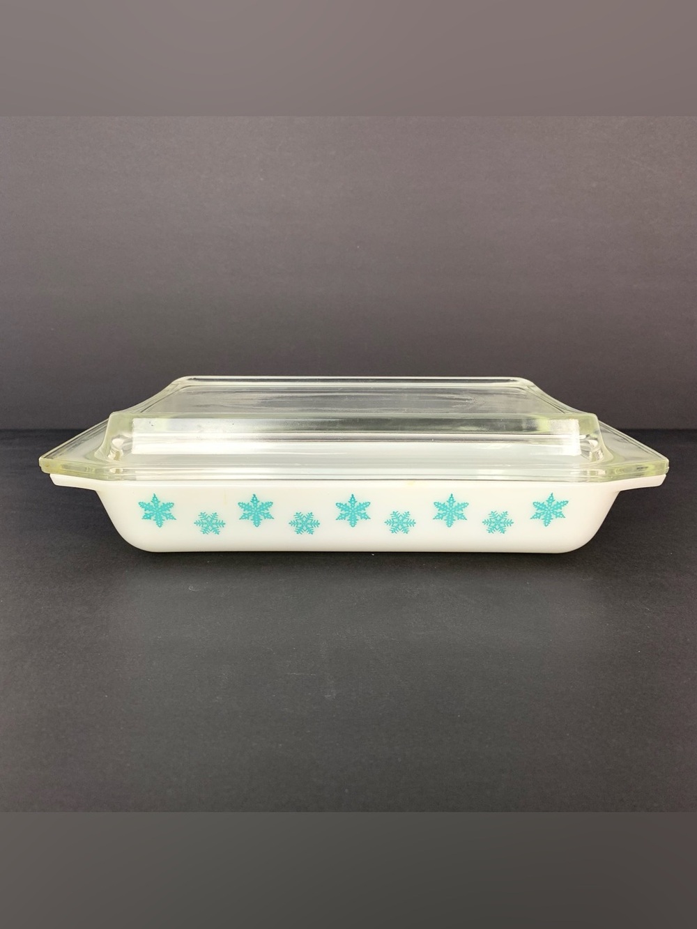 Pyrex Snowflake Space Saver Casserole 548-B Lid 1.25qt White Blue Vtg Read